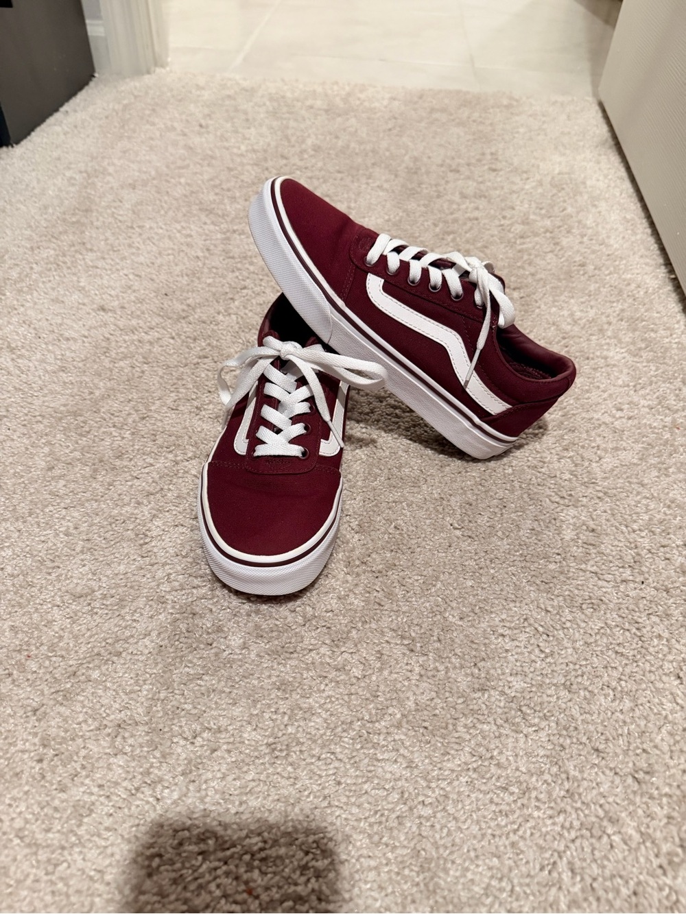 Classic Low-Top Women’s Vans Size 7 - Burgundy with White Accent